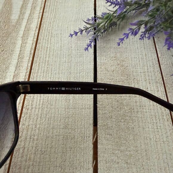 Tommy Hilfiger “Lily” Sunglasses main image 5